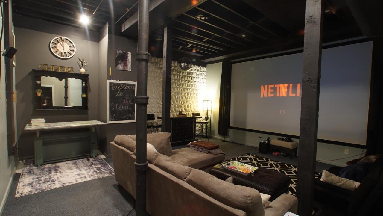 160Inch Home Movie Theater- Great For Movie Night! Omaha Eksteriør billede